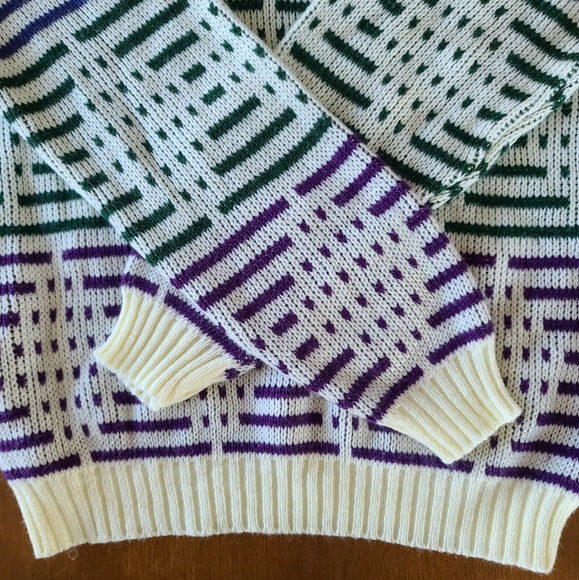 Vintage Grandpa-core White, Green and Purple Sweater - Picture 8 of 8